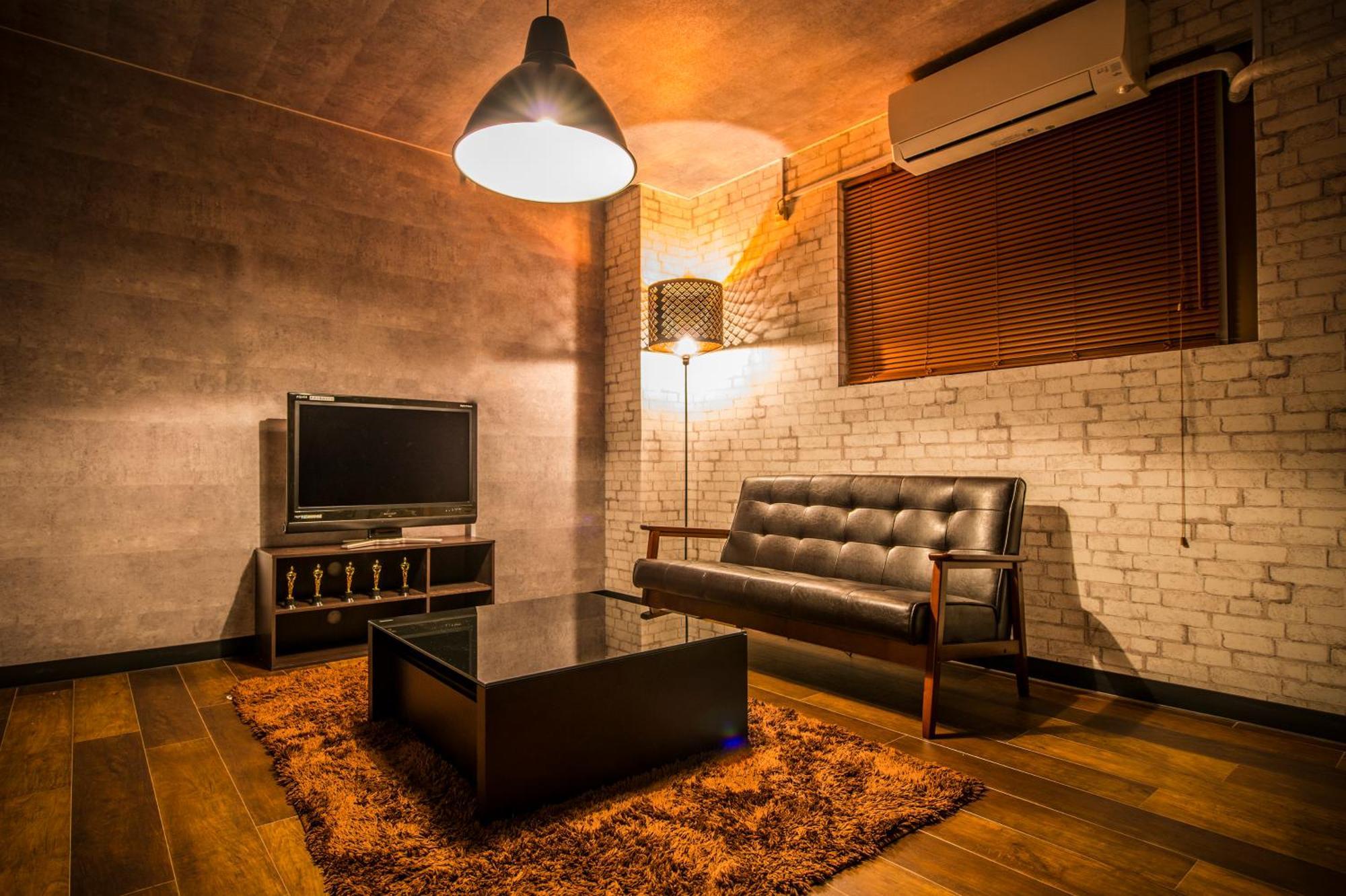 Apartment Ln01 Secret Base In Sannomiya *